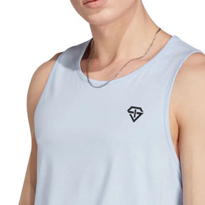 Vente en gros Nouveaux débardeurs d'entraînement pour hommes avec tissu écologique à séchage rapide Option de logo personnalisé Panneaux de couleur en maille douce pour la salle de sport - Product Image 4