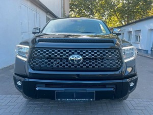 2018 pour camionnette Tundra avec sièges en cuir intérieur foncé FWD direction gauche automatique 7 vitesses 4.1-6L V4-Used - Product Image 3