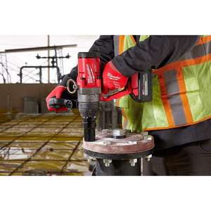 Llave de Impacto de 18V 8Ah con 2 Baterías, Llaves Eléctricas - Product Image 1