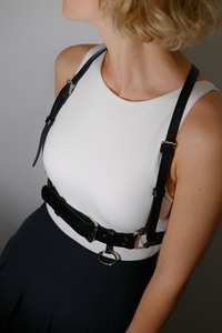 Harnais en cuir noir de grande taille avec chaîne Ceinture corporelle faite à la main LWH-0043 corporelle - Product Image 5