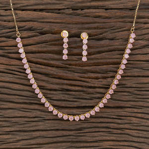 Ensemble de collier solitaire plaqué or avec zircone cubique 427544 Exportateur de bijoux faits à la main en Inde - Product Image 5