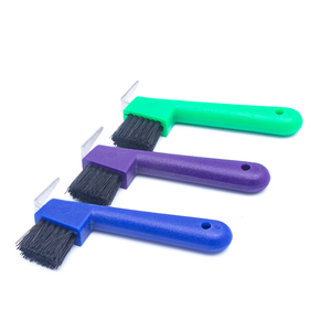 Pinceau de cueillette à sabot pour cheval personnalisé Pinceau de toilettage pour cheval Pic à sabot pour cheval coloré Équipement équestre - Product Image 1