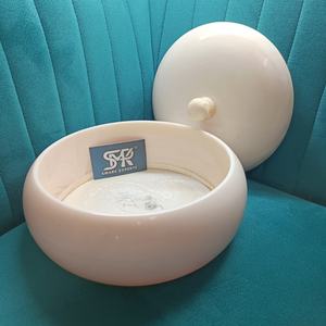 Élégant couvercle de casserole en résine polie, fait main et écologique, grand bol de rangement, chauffe-plats (Angel Serving Rice Curry Hot) - Product Image 1