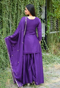 Présentant le nouveau costume de Sharara de Chinon brodé de concepteur avec le Chinon de travail brodé de séquence avec le Chinon de travail de broderie - Product Image 5