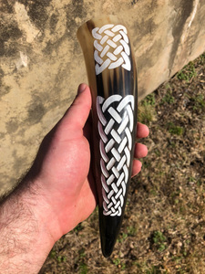 Cornes à boire Viking Shot écologiques de qualité supérieure Cornes de boeuf sculptées à la main en agate et artisanat naturel de style animal - Product Image 2