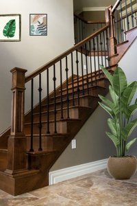 Boîte apprêtée blanche en peuplier massif 4091FP personnalisée Newel avec détail à écran plat Pièces d'escalier élégantes pour tout escalier d'EFS - Product Image 6