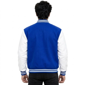 Chaqueta Varsity de Invierno para Hombre con Mangas en Contraste, Cuello Acanalado y Bolsillos Frontales Prácticos para un Look Casual Clásico y Moderno - Product Image 2