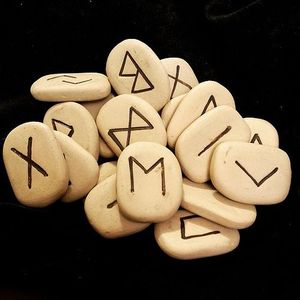 Juego de Cuernos Náuticos Antiguos Tallados a Mano con Huesos de Búfalo y Blancos, Diseño Ajustable para Decoración Navideña y Regalo - Product Image 6