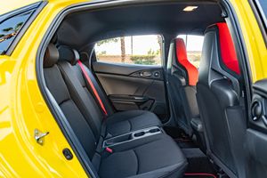 Honda Civic Type R édition limitée 2021, faible kilométrage, boîte de vitesses automatique, direction à gauche, pneus R20, état sombre - Product Image 6