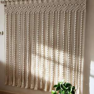 Tenture murale bohème en macramé fait main, rideau en rotin pour décoration de couloir, motif vertical et abstrait pour mariage ou usage domestique - Product Image 1