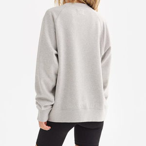 Sudadera de cuello redondo con bordado raglán para mujer en blanco 300g Peso de tela Impresión digital Invierno Casual Mangas completas OEM - Product Image 4
