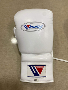 Vente en gros de gants gagnants Meilleure vente Gants de boxe gagnants de haute qualité fabriqués sur mesure Conception OEM Gants de boxe Gants de sparring de boxe - Product Image 3