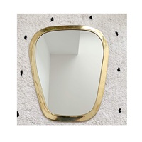 Miroir vintage en laiton avec cadre design pour décoration murale Puja Room Temple Mandir Spiritual Interiors and Home Decor