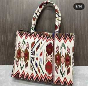 Bolso de mano de hombro de noche de tela Jacquard para mujer, bolso de compras de mensajero de estilo bohemio, colección étnica india, venta al por mayor - Product Image 4