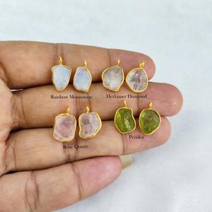 Pendentif en pierre de lune arc-en-ciel brute, pierre de naissance, argent sterling, serti or, 10-12 mm, certifié par un tiers - Product Image 3