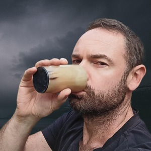Tasse en verre poli à la main en corne de buffle naturelle avec boîte-cadeau de qualité supérieure pour les marques du patrimoine au prix de gros - Product Image 2
