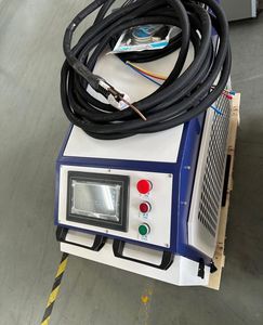 Équipement de nettoyage industriel portable, technologie laser pulsé pour l'élimination de la rouille, fonctionnement automatique, vitesse de nettoyage de 5 à 15 m/h - Product Image 4