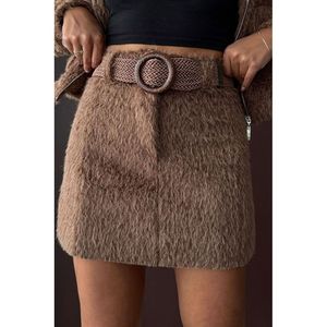 Minifalda Gris con Aspecto de Piel Sintética para Mujer, Marca Topshow - Falda Corta Elegante de Invierno para Uso Casual o de Fiesta - Product Image 3