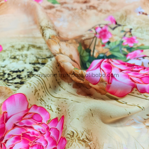 Satin floral élégant en tissu de soie latine douce pour les tenues de femmes matures - Product Image 3