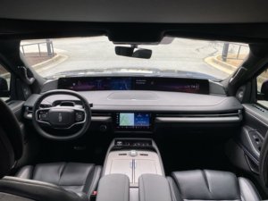 รถยนต์มือสองสภาพดี ปี 2025 ลินคอล์น นาวิเกเตอร์ รีเซิร์ฟ - Product Image 5