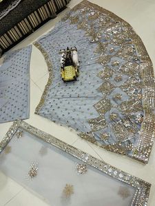 ชุดแต่งกายเจ้าสาวล่าสุดผ้าจอร์เจียแบบหนาชุดส่าหรีสำหรับงานปาร์ตี้ - Product Image 4