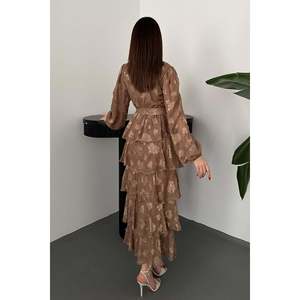 Vestido Marrón con Volantes en Capas - Marrón - Product Image 5