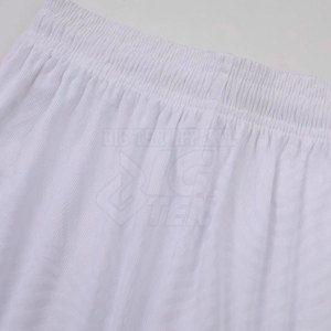 Uniforme de Fútbol Hecho de Material Absorbente de Sudor Diseñado para Mantener a los Jugadores Frescos y Secos Durante Partidos de Fútbol Intensos - Product Image 6