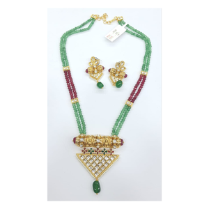 Elegante collar con colgante Kundan con piedras verdes y pendientes a juego Ideal para festivales, bodas y funciones especiales - Product Image 1