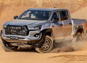 2024 pour Hilux GR Sport Dark Turbo Diesel SUV, livraison rapide, vente en gros disponible, offre spéciale - Product Image 6