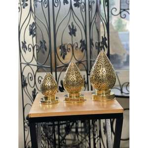 Ensemble de bougeoirs en laiton en métal à la demande énorme avec forme et taille personnalisées utilisation finie polie brillante dorée pour centre de table - Product Image 1