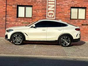 BMW X6 (xDrive40i) 335 CV USATA 2021 con TRASMISSIONE AUTOMATICA - Product Image 3