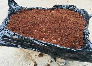 Cocopeat Mixed Blocks-combinaison de copeaux de noix de coco et de tourbe de coco et de fibre de noix de coco compressés ensemble en blocs - Product Image 3