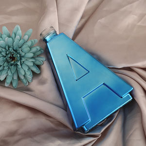 ขวดน้ำหอมแก้วรูปตัวอักษรภาษาอังกฤษแบบกำหนดเองพร้อมจุกปิด - Product Image 3