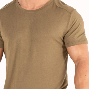 T-shirts de sport personnalisés à manches courtes respirants et à séchage rapide pour hommes, coupe ajustée, imprimés, prix de gros sur mesure 2026 - Product Image 2