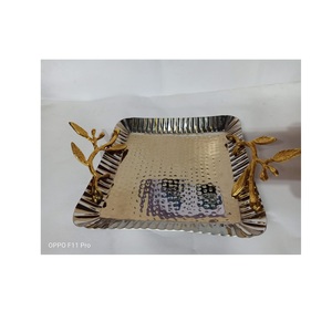 Plateau de service en forme de fleur avec vernis pour restaurant plateau de service à fruits en acier inoxydable au design classique avec poignée en cuir - Product Image 6