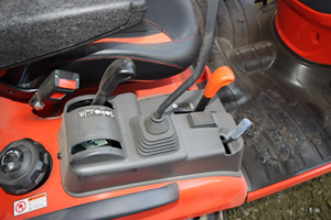 รถแทรกเตอร์ขนาดเล็ก KIOTI CX2510 CS2520 ขับเคลื่อน 4 ล้อ รุ่นใหม่และมือสอง ขายดี – รถแทรกเตอร์สำหรับฟาร์มขนาดเล็ก - Product Image 6