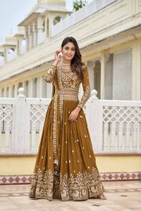 Dernière collection de Lehenga Choli pour femmes, de haute qualité, en faux georgette, avec broderie et sequins, pour les fêtes et les festivals, par FabZone - Product Image 2