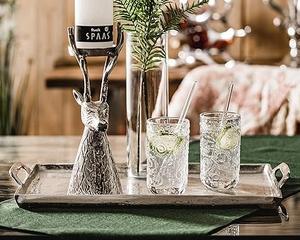 Bandeja de servicio de aluminio plateado de lujo moderno con mango de metal hecho a mano para cocina o decoraciones navideñas - Product Image 1