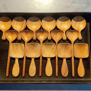 Utensilios de Madera Oscura Hechos a Mano en Vietnam, Tenedores y Cucharas para Pasta, Frutas, Ensaladas y Fideos, para Uso en el Hogar, Fiestas o Restaurantes - Product Image 1