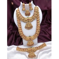 Parure de bijoux en laiton plaqué or 24 carats avec pierres de moissanite, collier, boucles d'oreilles et bracelet ethniques pour femme, design Lakshmi, idéale pour mariage et soirée