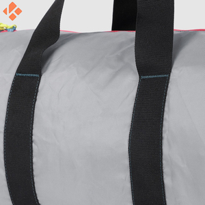 Vente en gros de sacs de sport personnalisés Sac de sport étanche avec logo personnalisé du Pakistan - Product Image 5