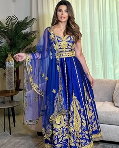 Robe de fête et de mariage afghan en velours afghan fait à la main traditionnel brodé pour femmes robe tribale taille personnalisée robes pour femmes à vendre 106 - Product Image 1