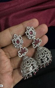 CONJUNTO DE PENDIENTES ESTILO CLÁSICO DE DIAMANTE AMERICANO PARA BODAS CONJUNTO DE PENDIENTES ESTILO CLÁSICO DE MODA PARA MUJER Y NIÑA - Product Image 3