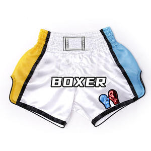 Shorts de Muay Thai pour hommes de haute qualité, respirants, légers, à séchage rapide, avec logo personnalisé - Product Image 1