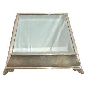 Plateau de service à fruits de haute qualité, finition antique, forme ronde, à un seul niveau, pour la décoration de mariage. - Product Image 3