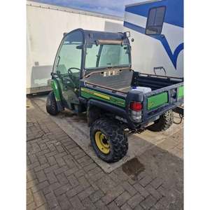 Potente vehículo utilitario John Deeree 855D Gator con alta capacidad de carga y rendimiento confiable en todo terreno - Product Image 3