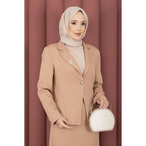 Conjunto de Dos Piezas Casual y Formal, Blazer y Falda en Color Camel con Decoración de Botones - Product Image 2