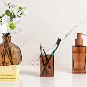 Porte-brosse à dents artisanal unique pour un décor de bain intemporel Porte-brosse à dents artisanal pour une organisation élégante de l'évier - Product Image 1