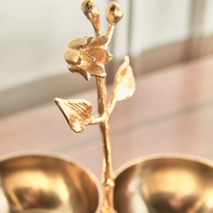 Bols de service décoratifs modernes et élégants en aluminium poli, écologiques, pour salades et plats, pour hôtels et restaurants, de la marque Antler Home Decoration - Product Image 5