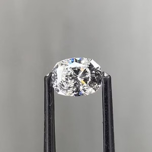 Diamant de laboratoire de 1,93 carats, 8,8 x 6,7 mm, diamant de laboratoire créé, diamant unique à taille étagée, diamant de taille ovale pour la création de bagues de fiançailles - Product Image 4